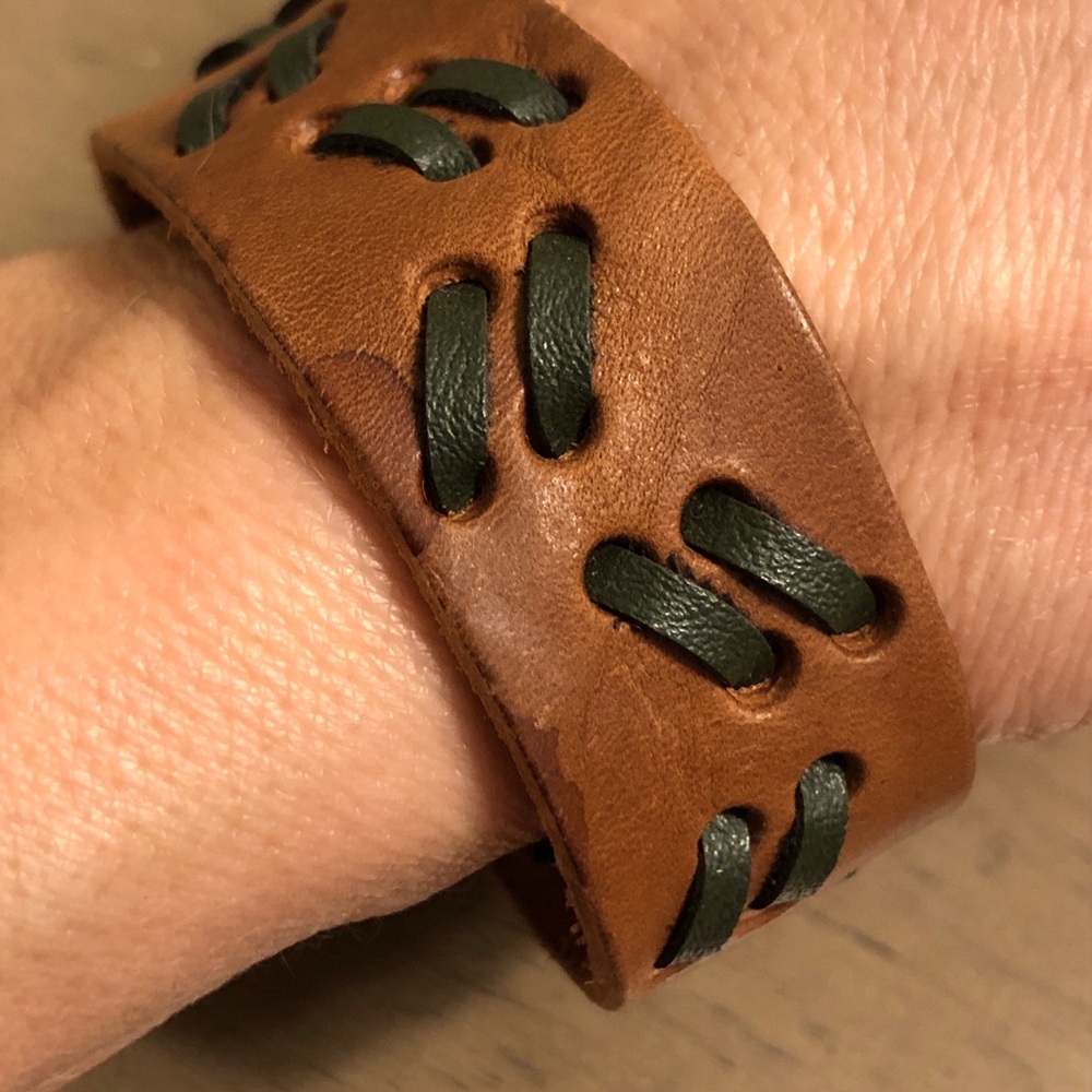 Men’s Jewelry - Brown Leather Bracelet with Black Accents - Picture 2 of 14